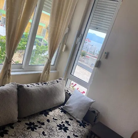 Alex Apartamento Sarandë