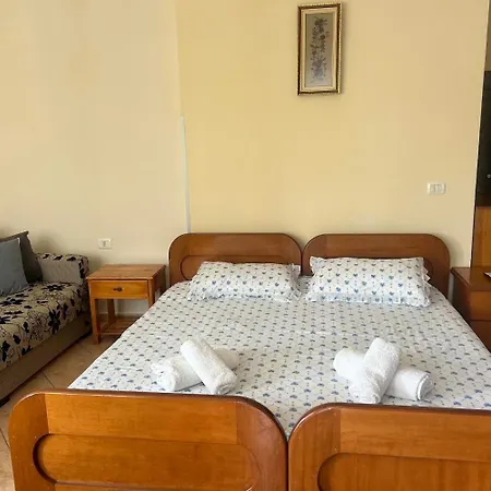 דירה Alex סרנדה